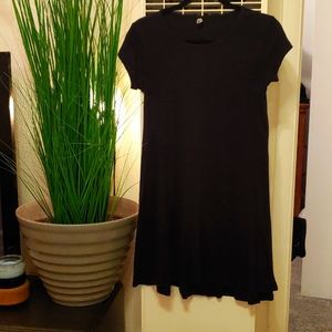 XS solid black T-shirt dress by Z Supply
